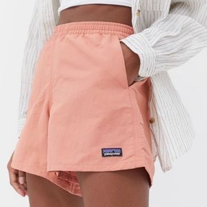 Patagonia Baggies pull on Shorts 4” in Melon